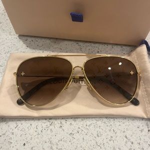 Louis Vuitton Pilot Sunglasses